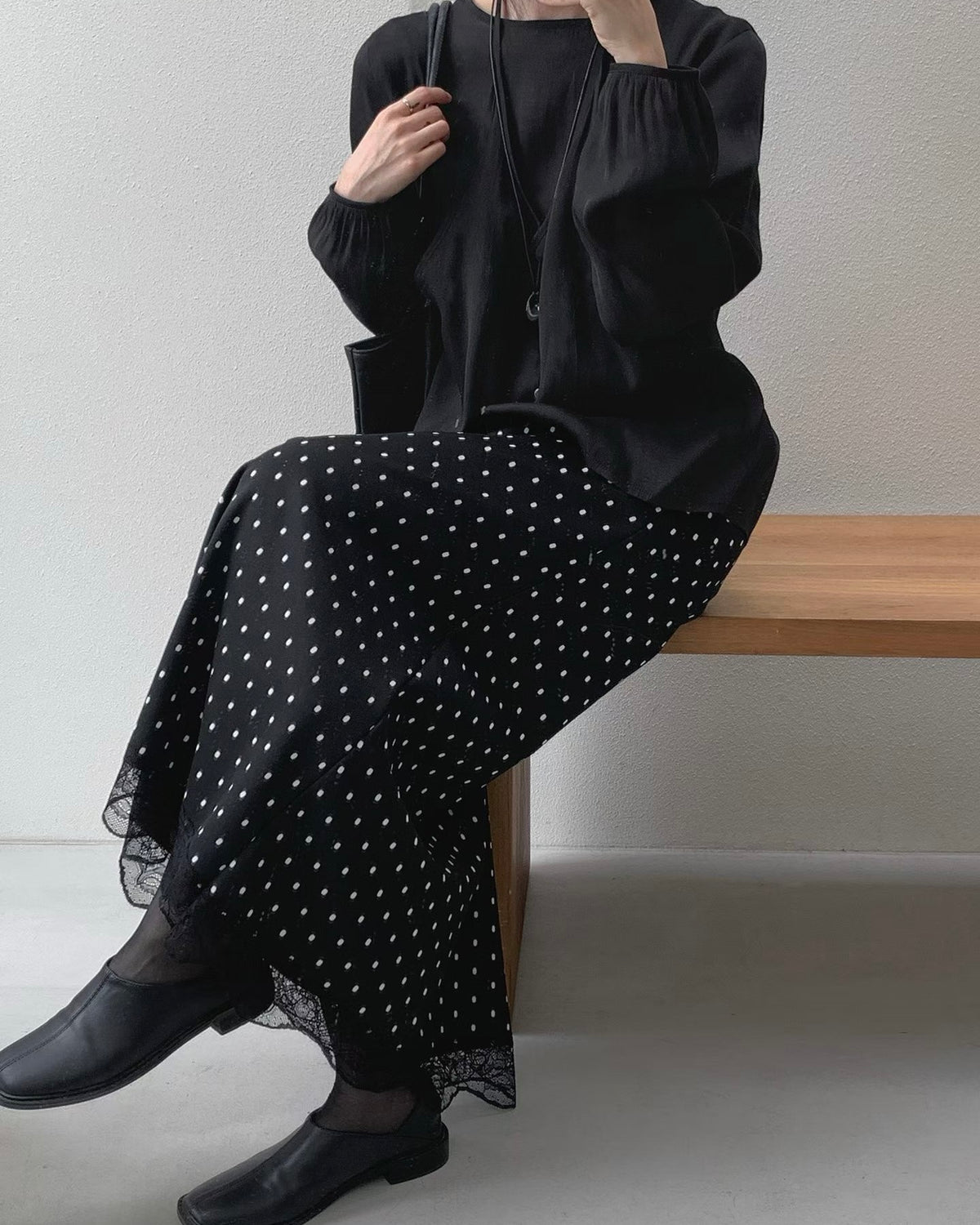 蕾絲圓點絨絨半裙