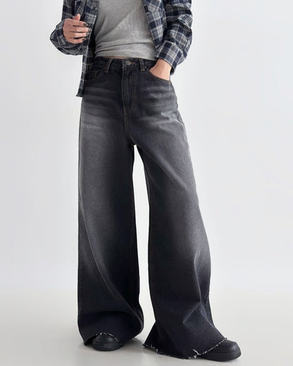 寬鬆微喇叭牛仔褲