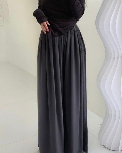 Slouchy trousers