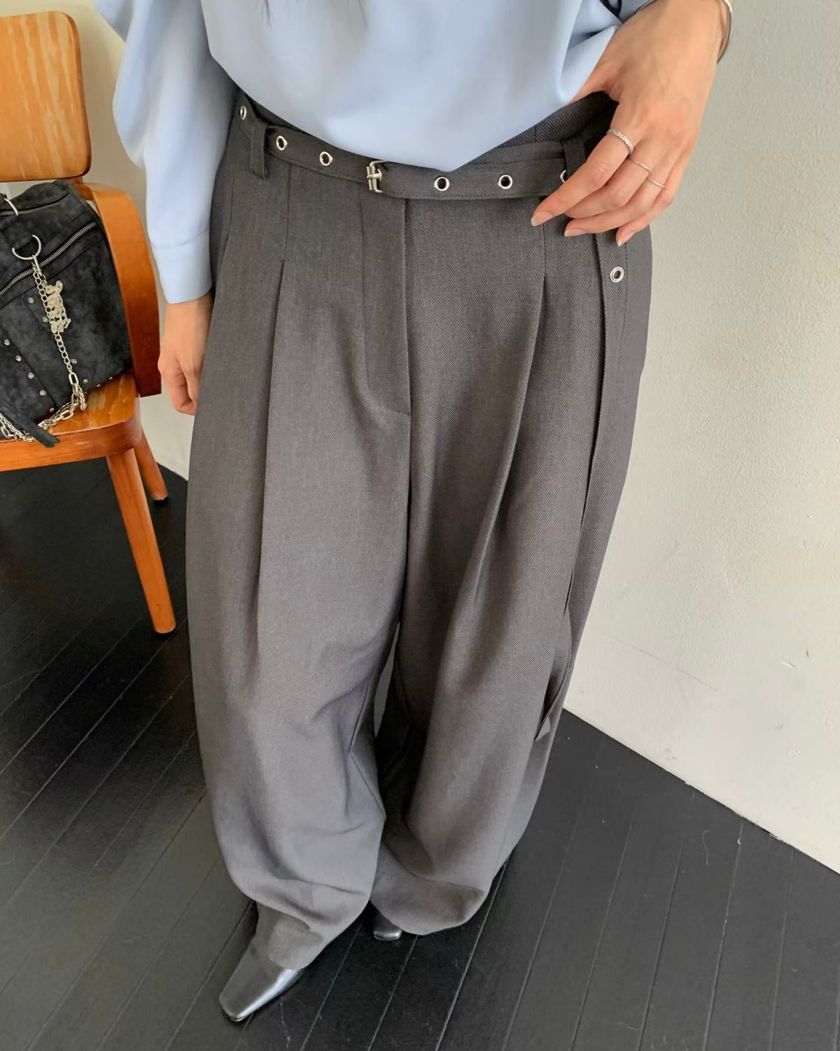 斜紋腰帶西褲