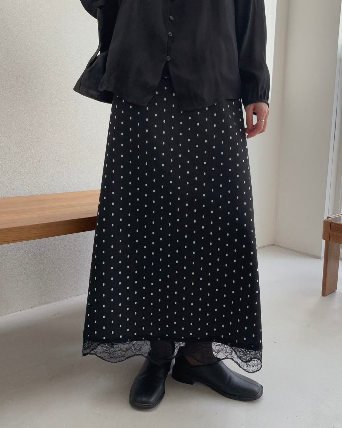 蕾絲圓點絨絨半裙