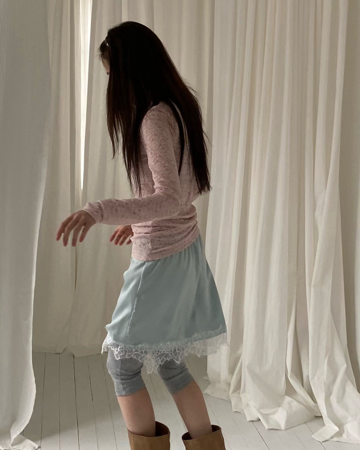Seoul lace T