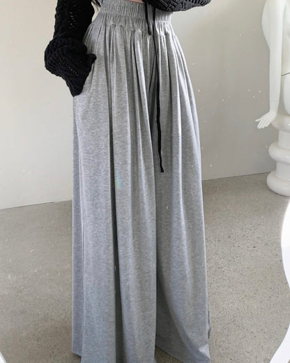 Slouchy trousers