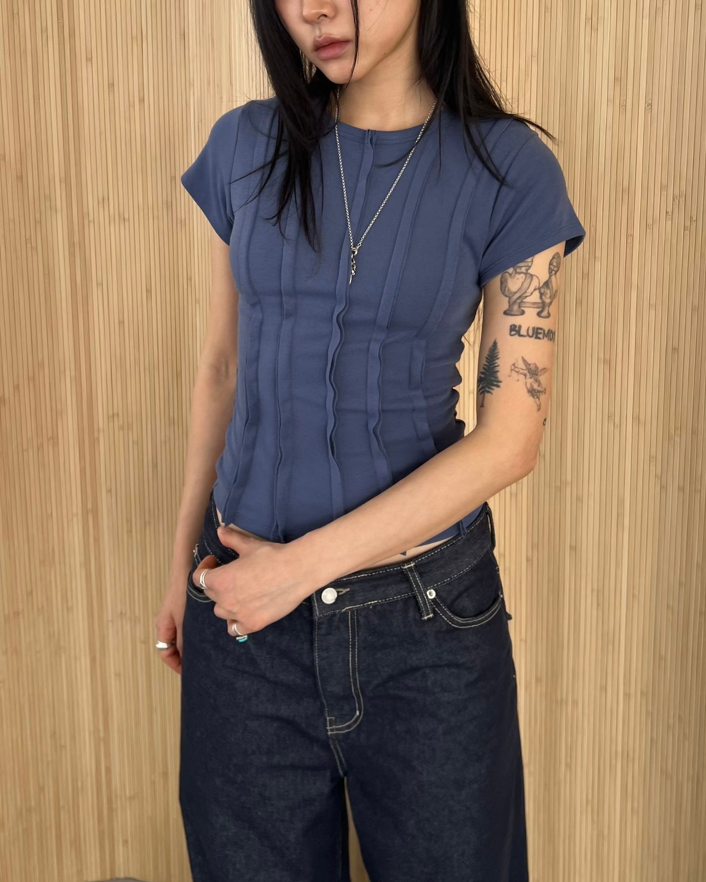 Haki tee