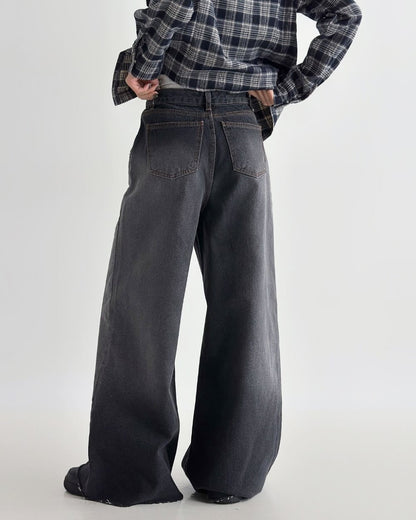 寬鬆微喇叭牛仔褲