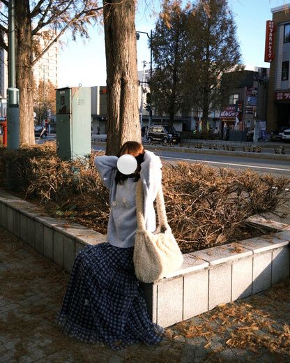 軟糯刺繡花花冷衫✿must pick!!!!!