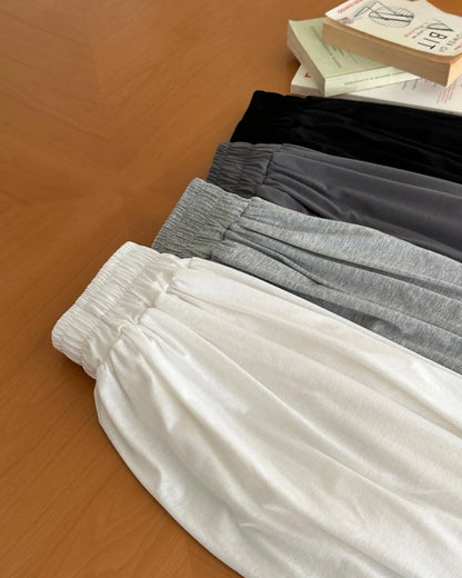 Slouchy trousers