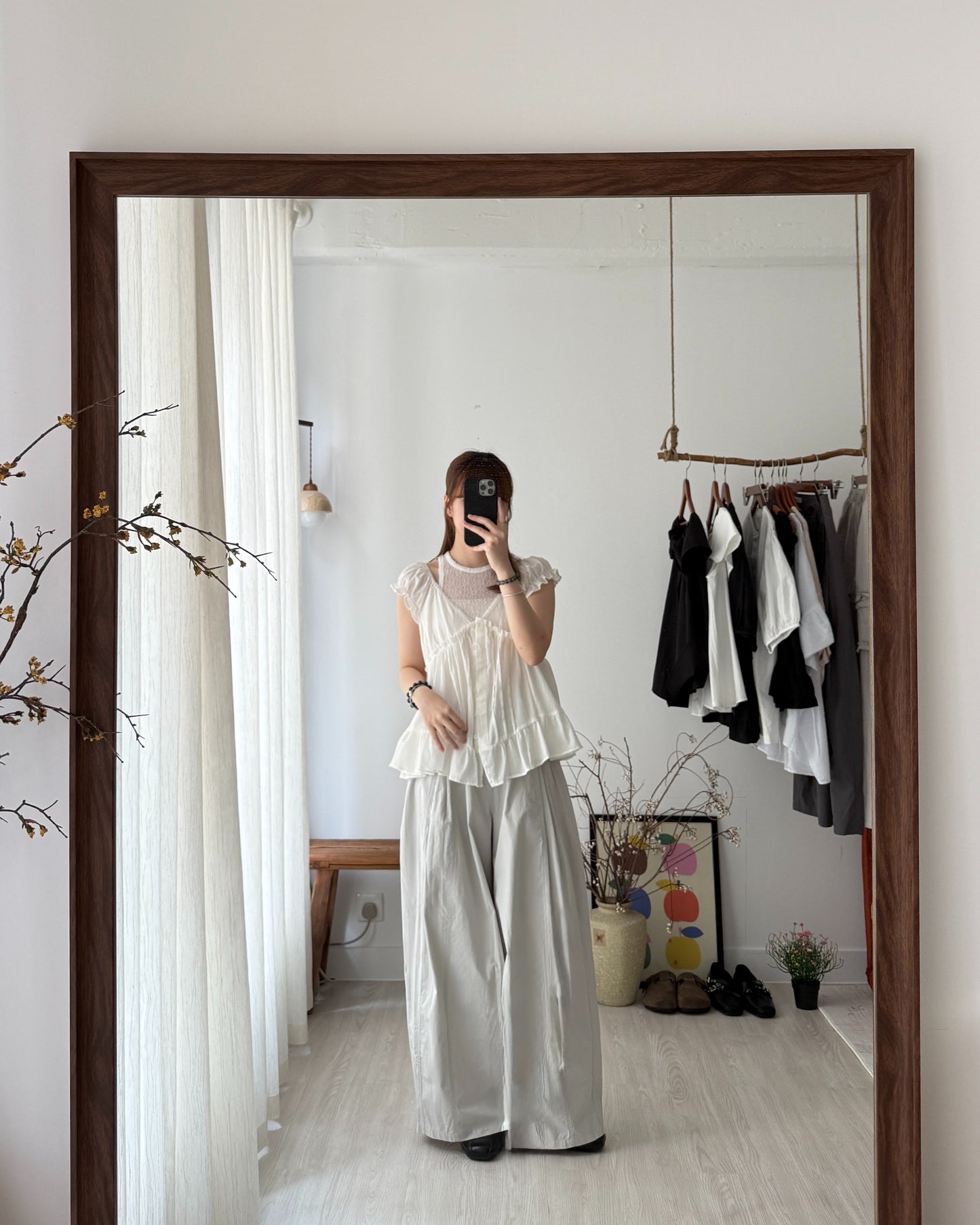 Whisper top