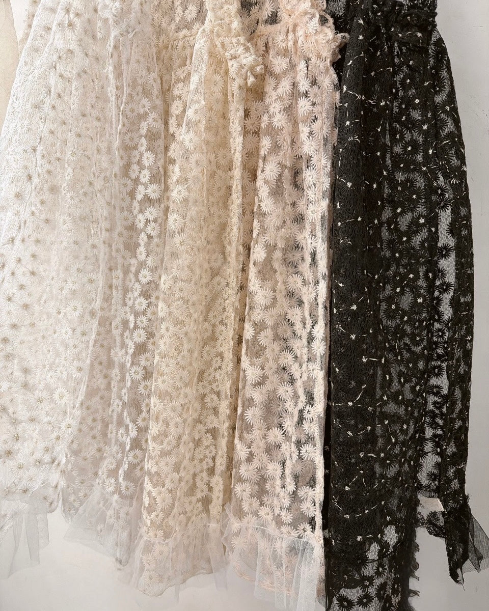 Daisy ruffle camisole(側有開衩)