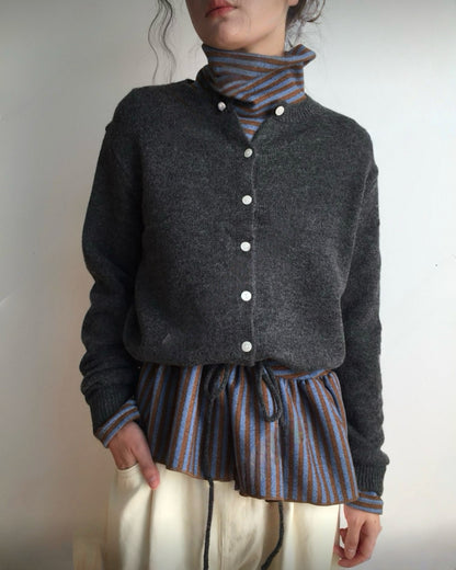 不對稱條紋高領top