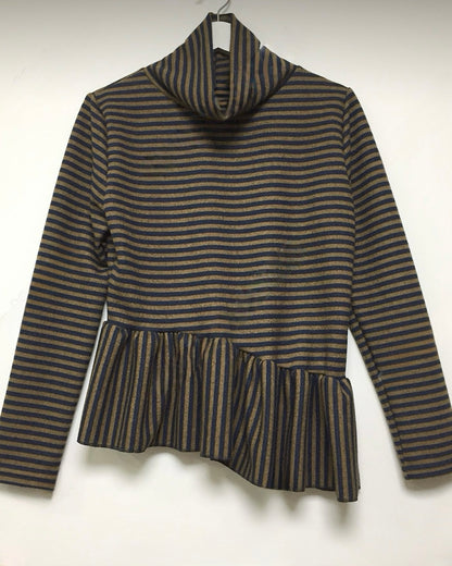 不對稱條紋高領top