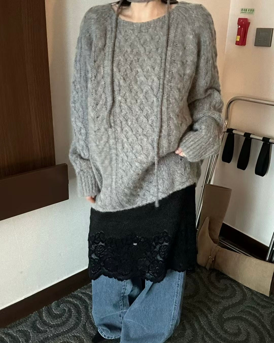 Tina sweater(With belt)