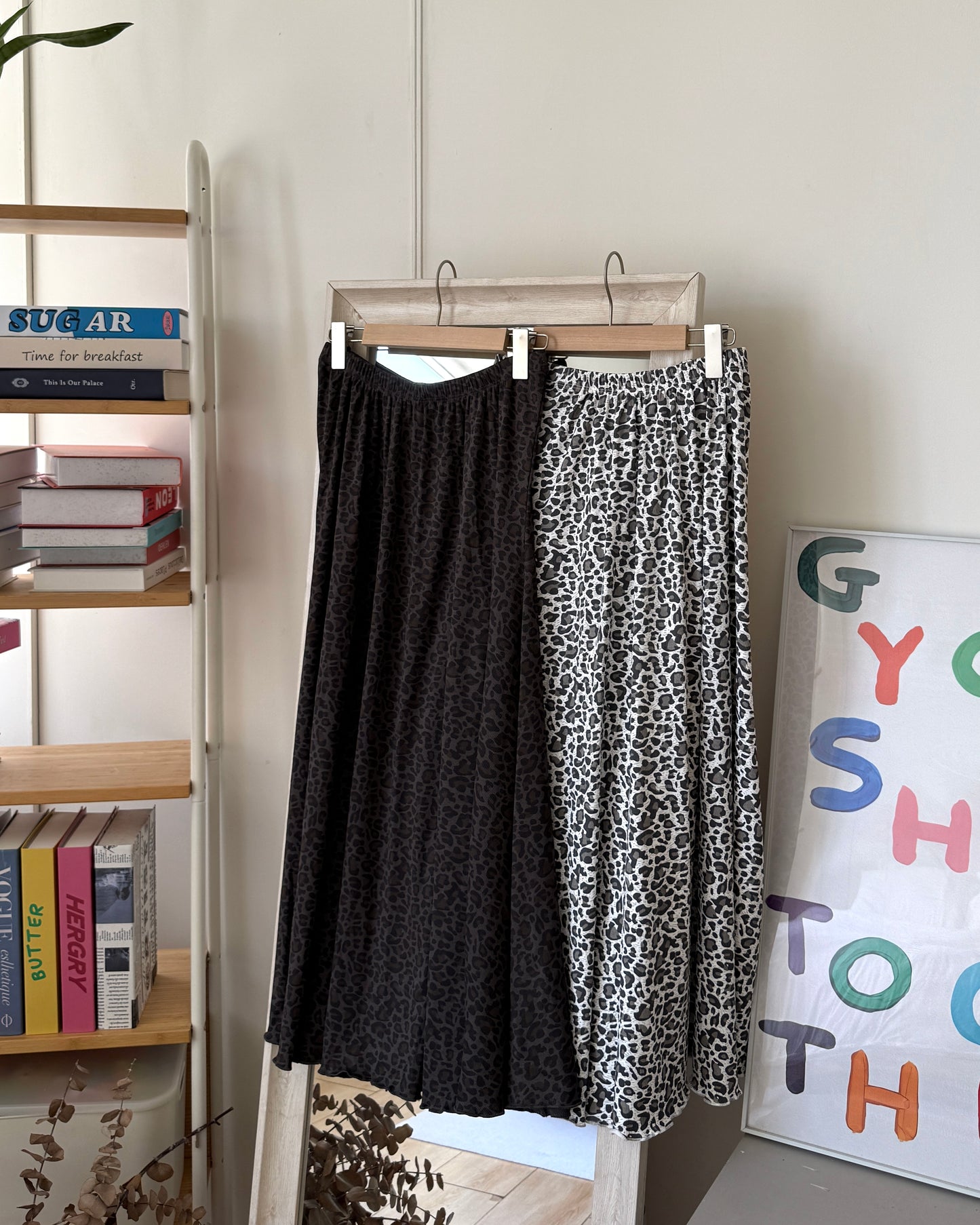 卷卷邊豹紋裙🐆