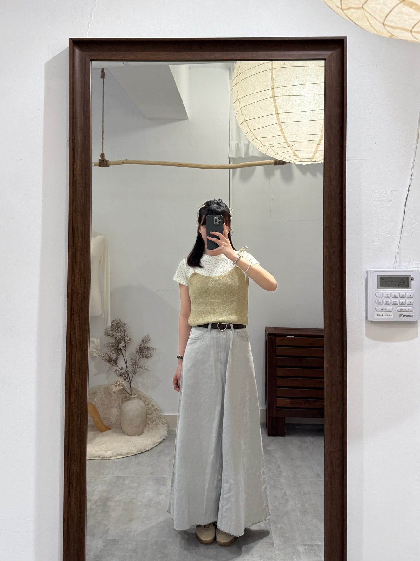 淺灰傘型牛仔裙