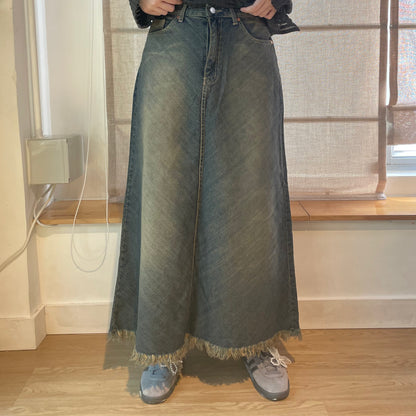 蘇蘇斜紋牛仔裙