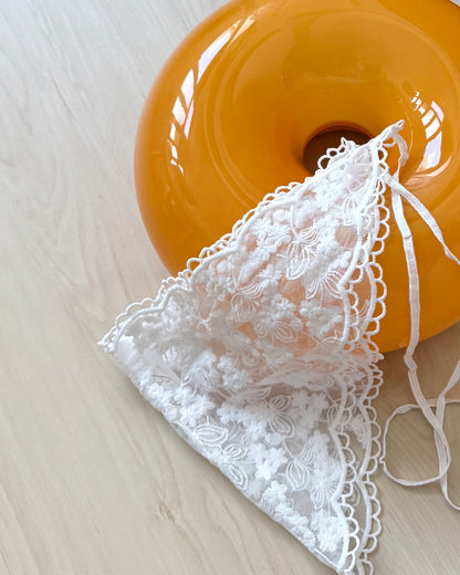 Multi-way lace scarf