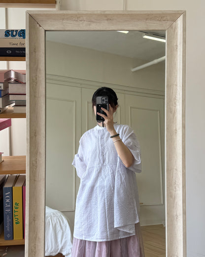 輕薄暗紋圓領top