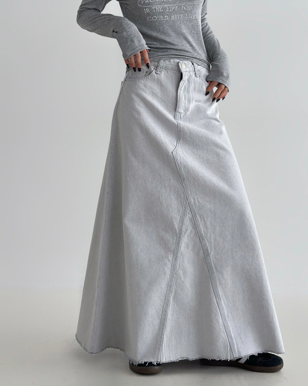 淺灰傘型牛仔裙