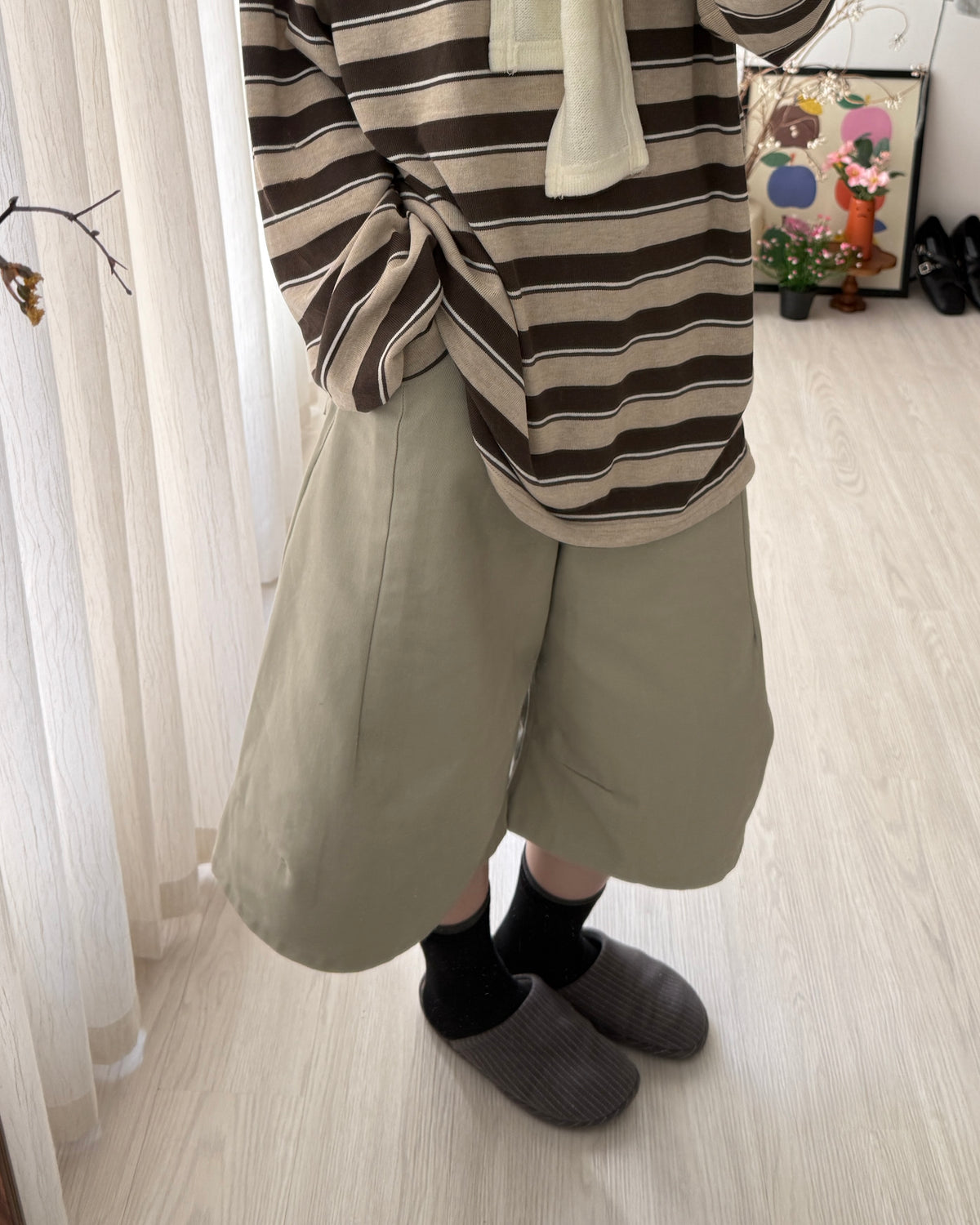 land shorts