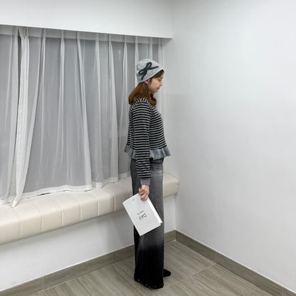 寬鬆微喇叭牛仔褲