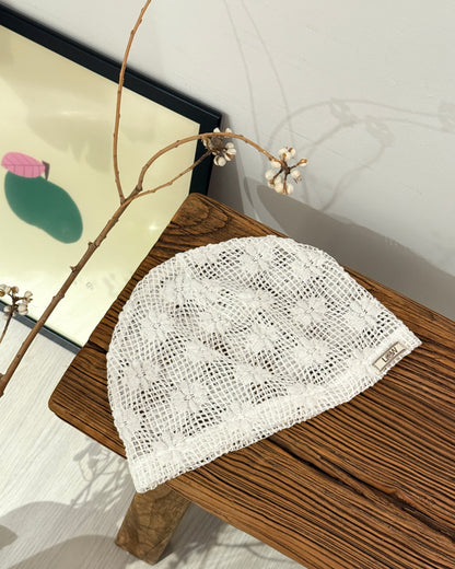 Floral mesh hat