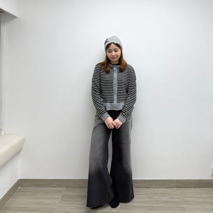 寬鬆微喇叭牛仔褲