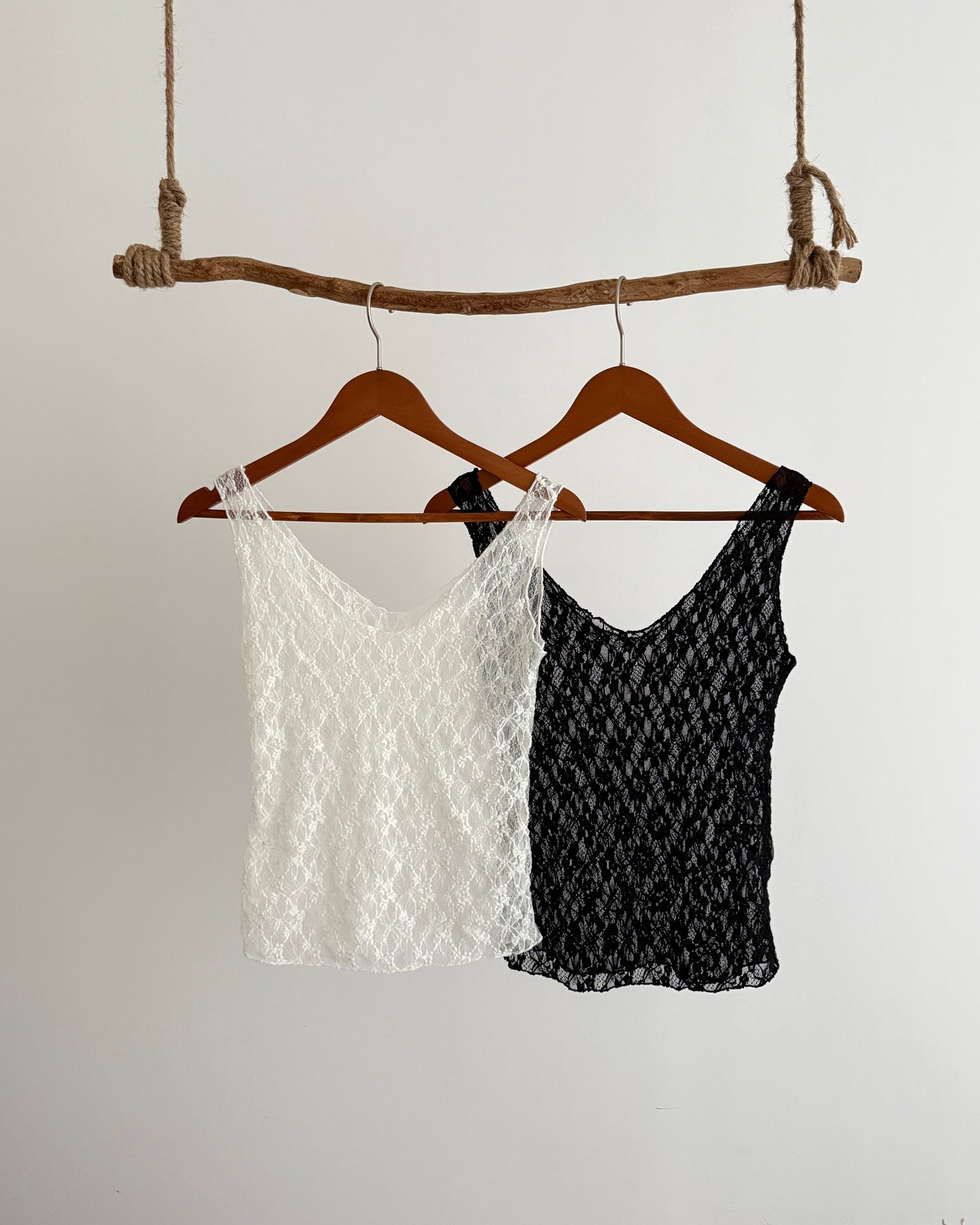 Moody lace vest