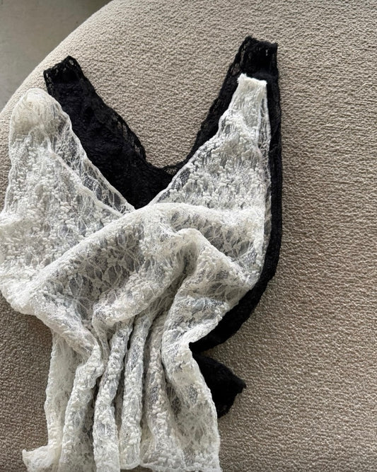 Moody lace vest