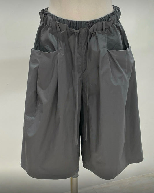 Ruffle cargo shorts