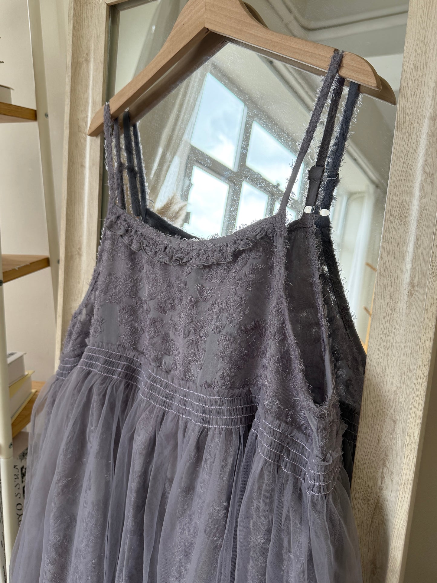 🌬️羽毛提花長裙