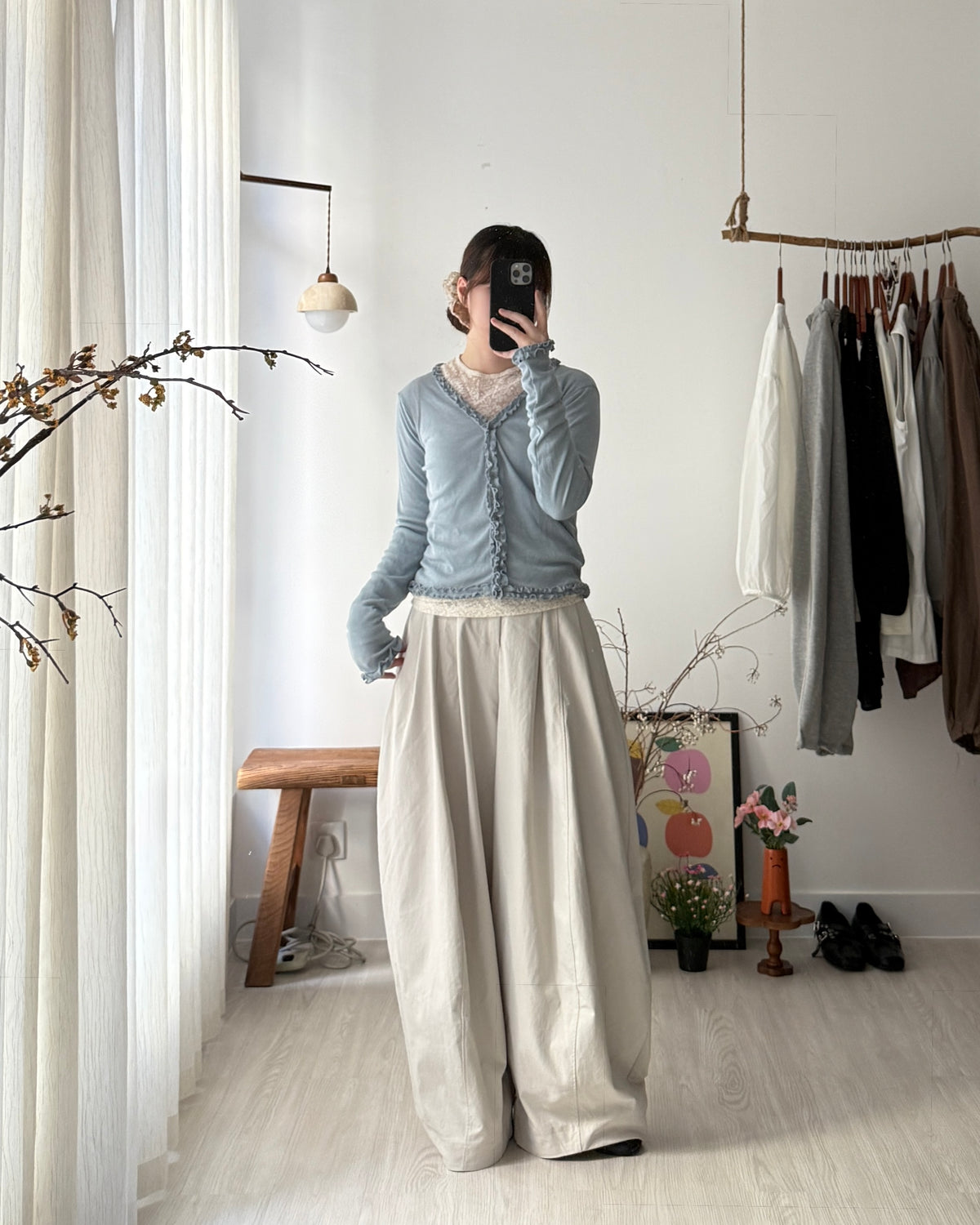 Seoul lace T