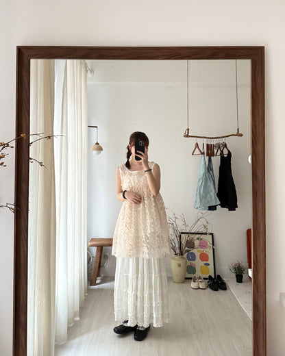 Daisy ruffle camisole(側有開衩)