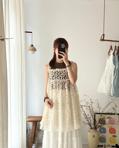 Daisy ruffle camisole(側有開衩)