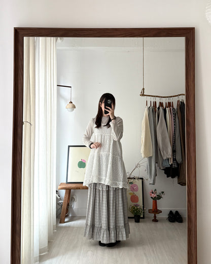 Charlie ruffle skirt