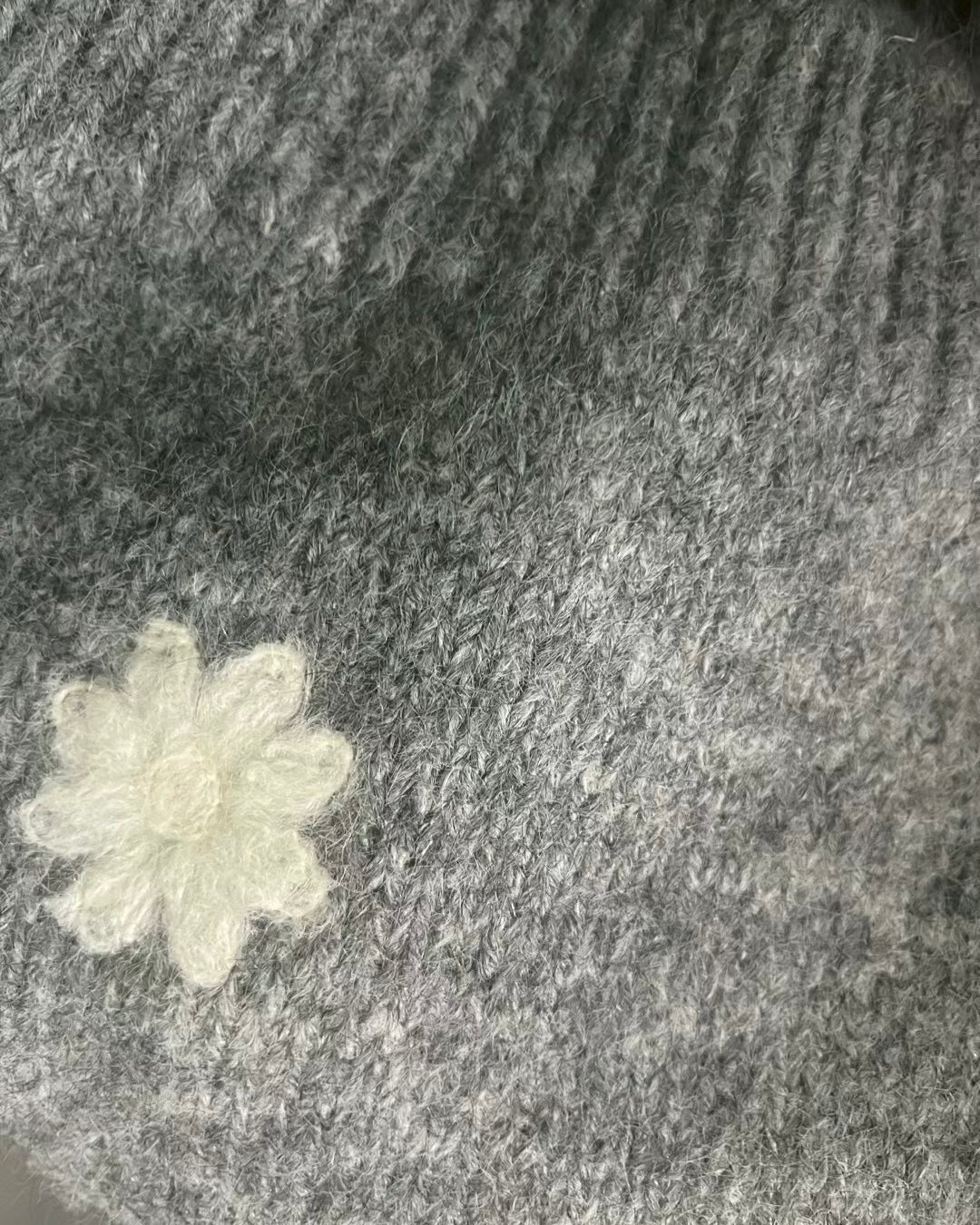 Daisy short cardigan