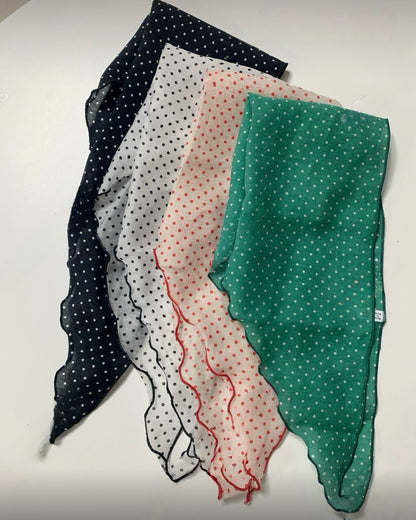 polka dot scraf🧣