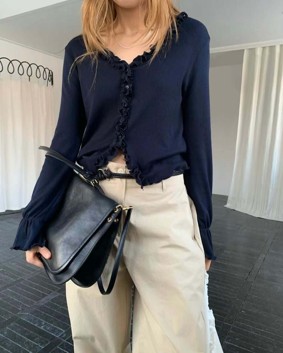 Lily of the Valley outer