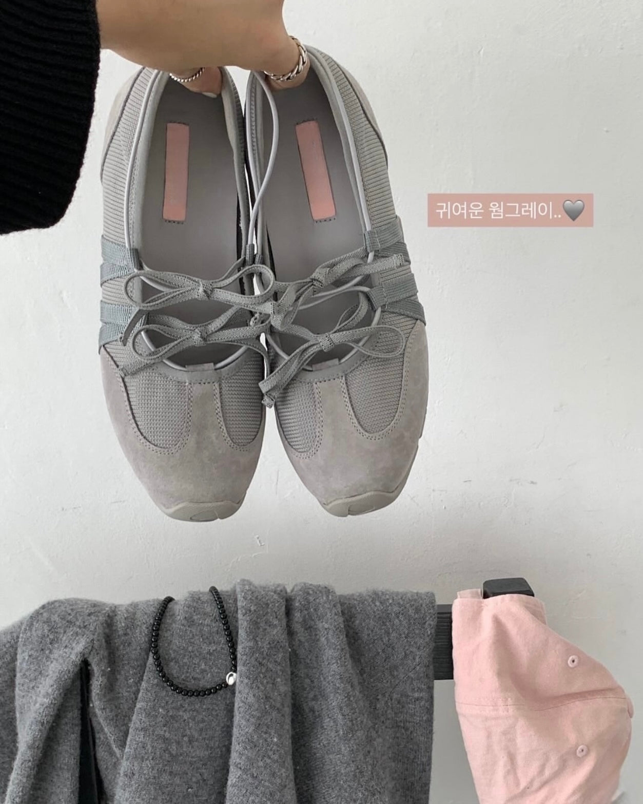 double ribbon shoes🪽