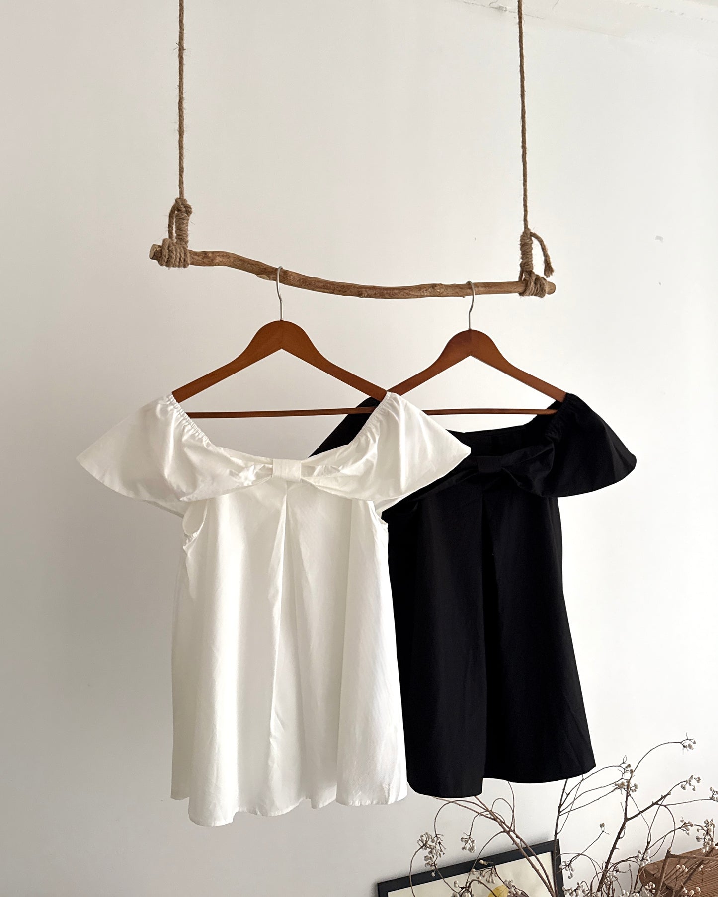 Bow off-shoulder top ꔫ