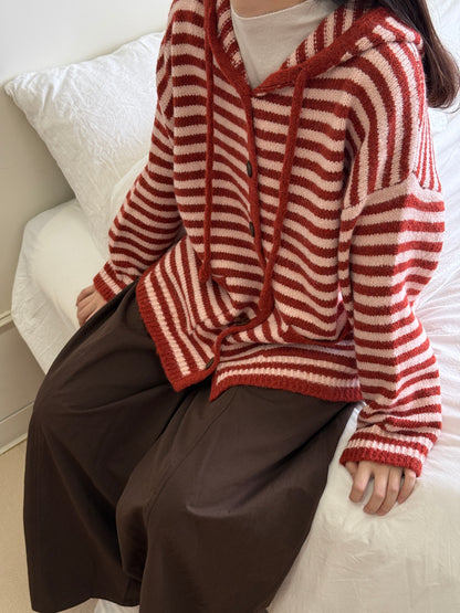 peekaboo cardigan🎠