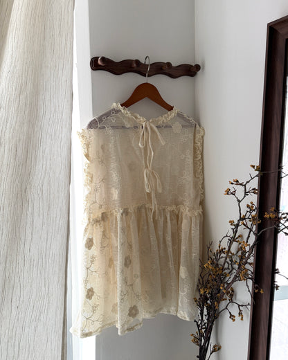 Line & Vine Top