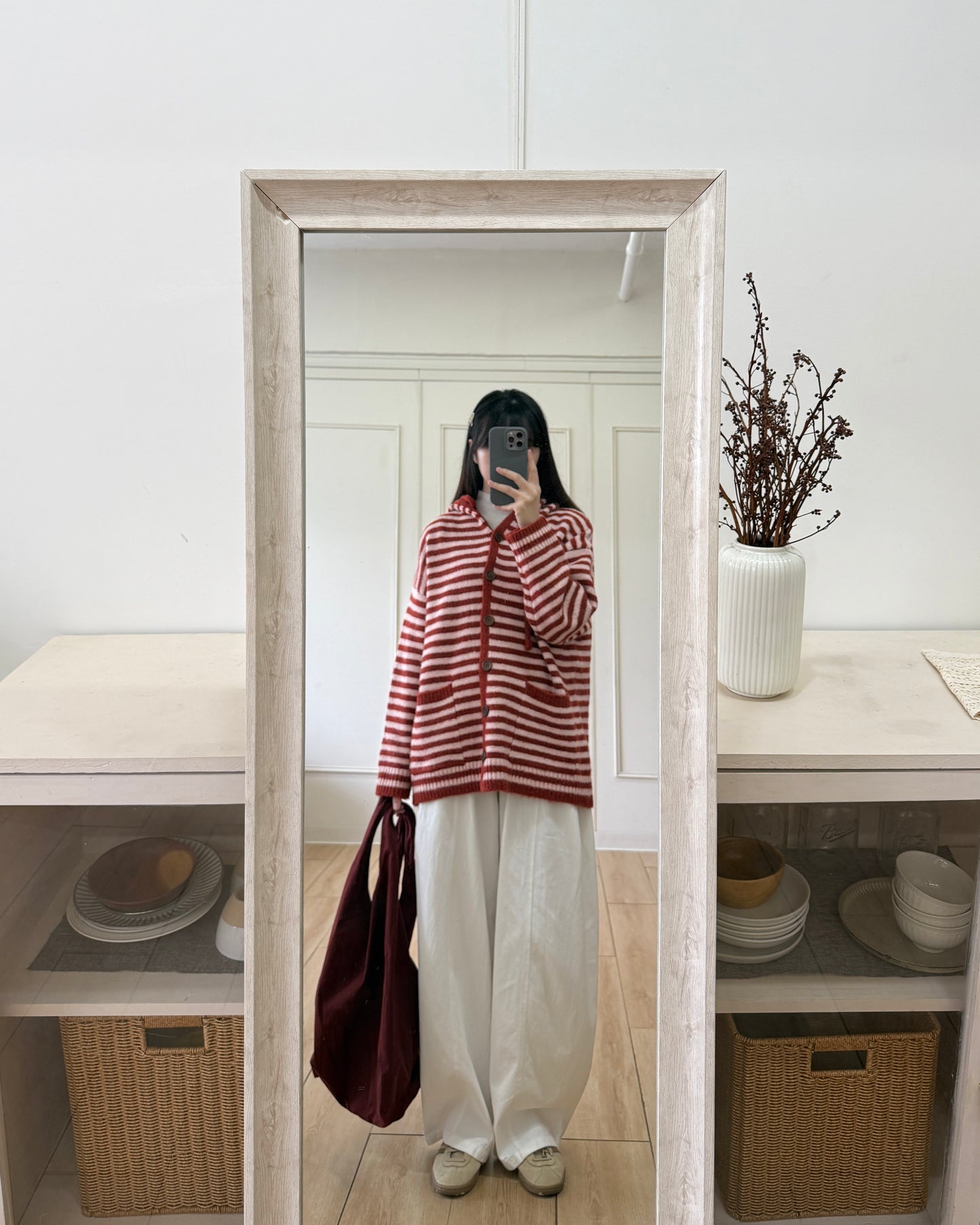 peekaboo cardigan🎠