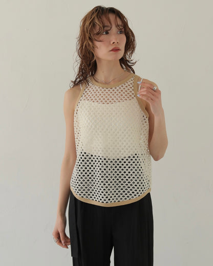 窿窿tank top