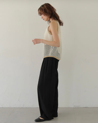 窿窿tank top