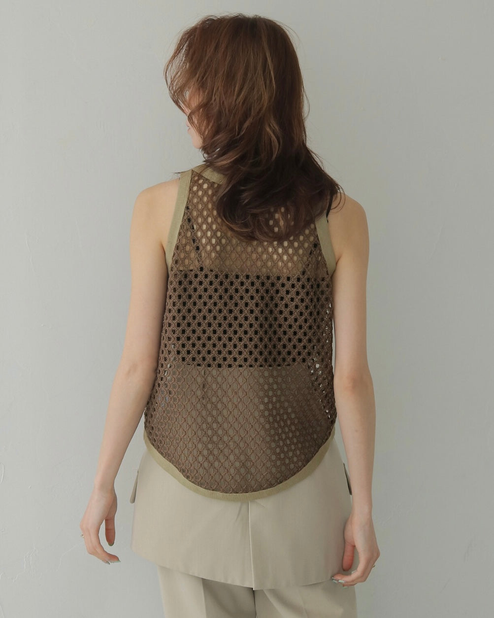 窿窿tank top