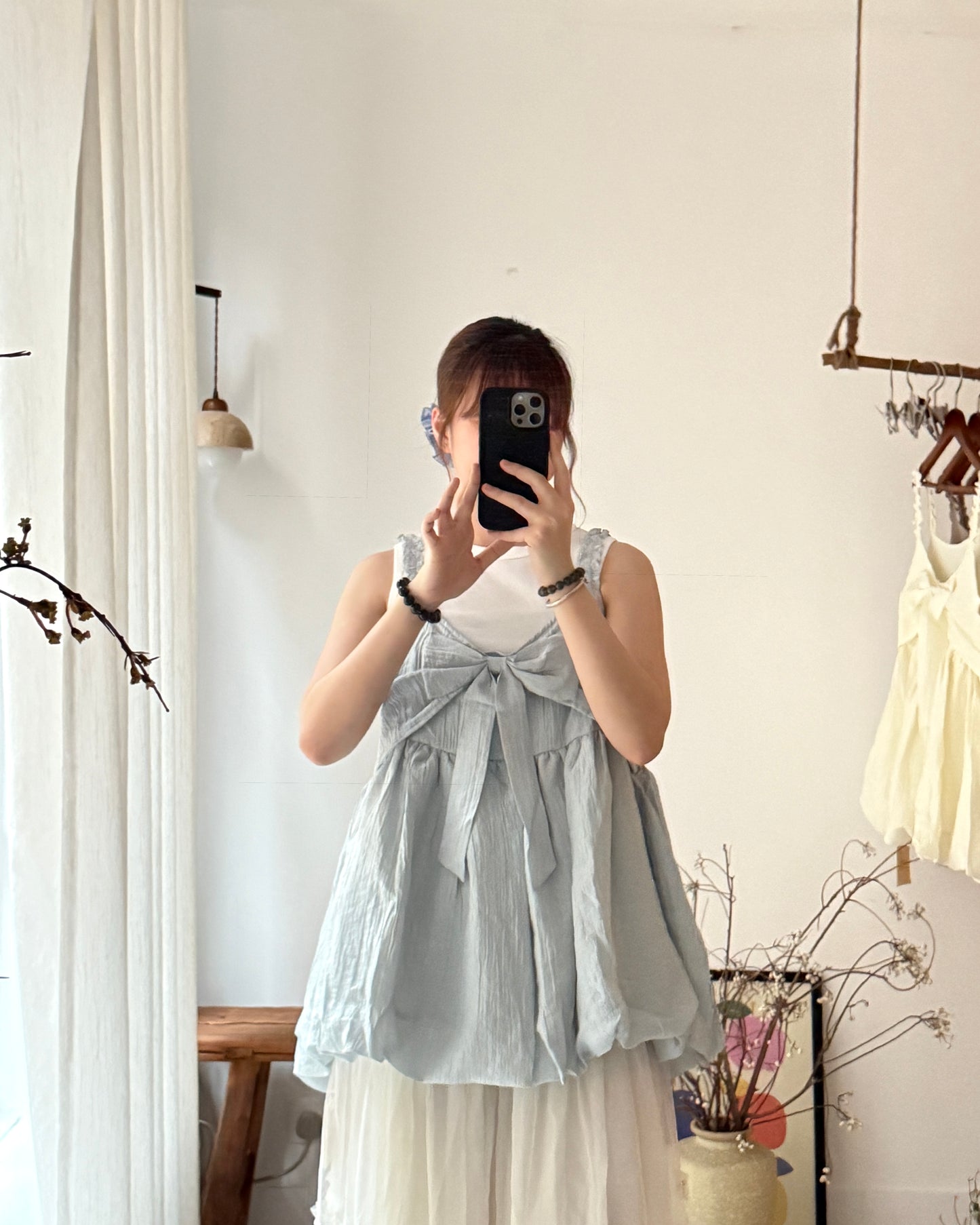 Ribbon balloon vest