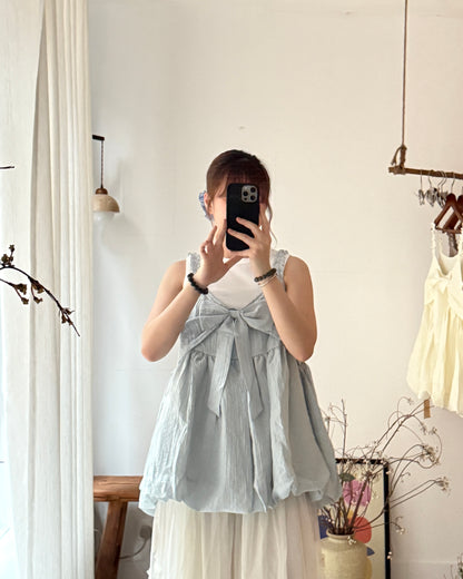 Ribbon balloon vest