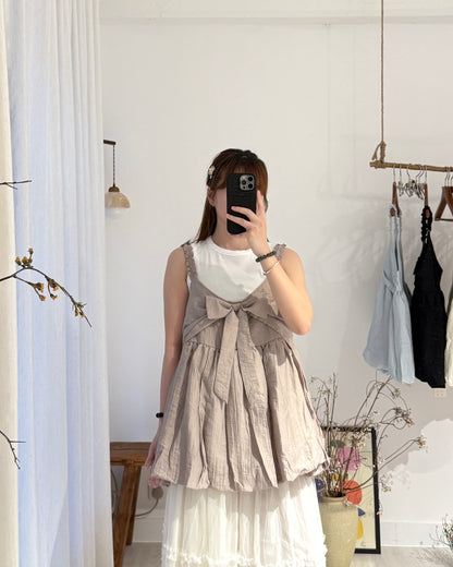 Ribbon balloon vest