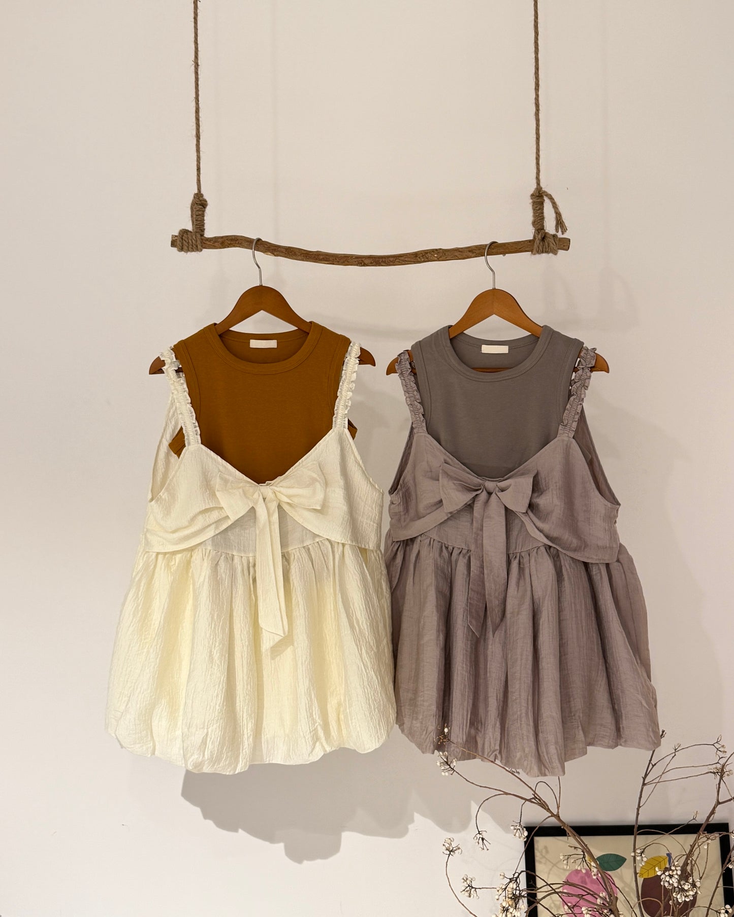 Ribbon balloon vest
